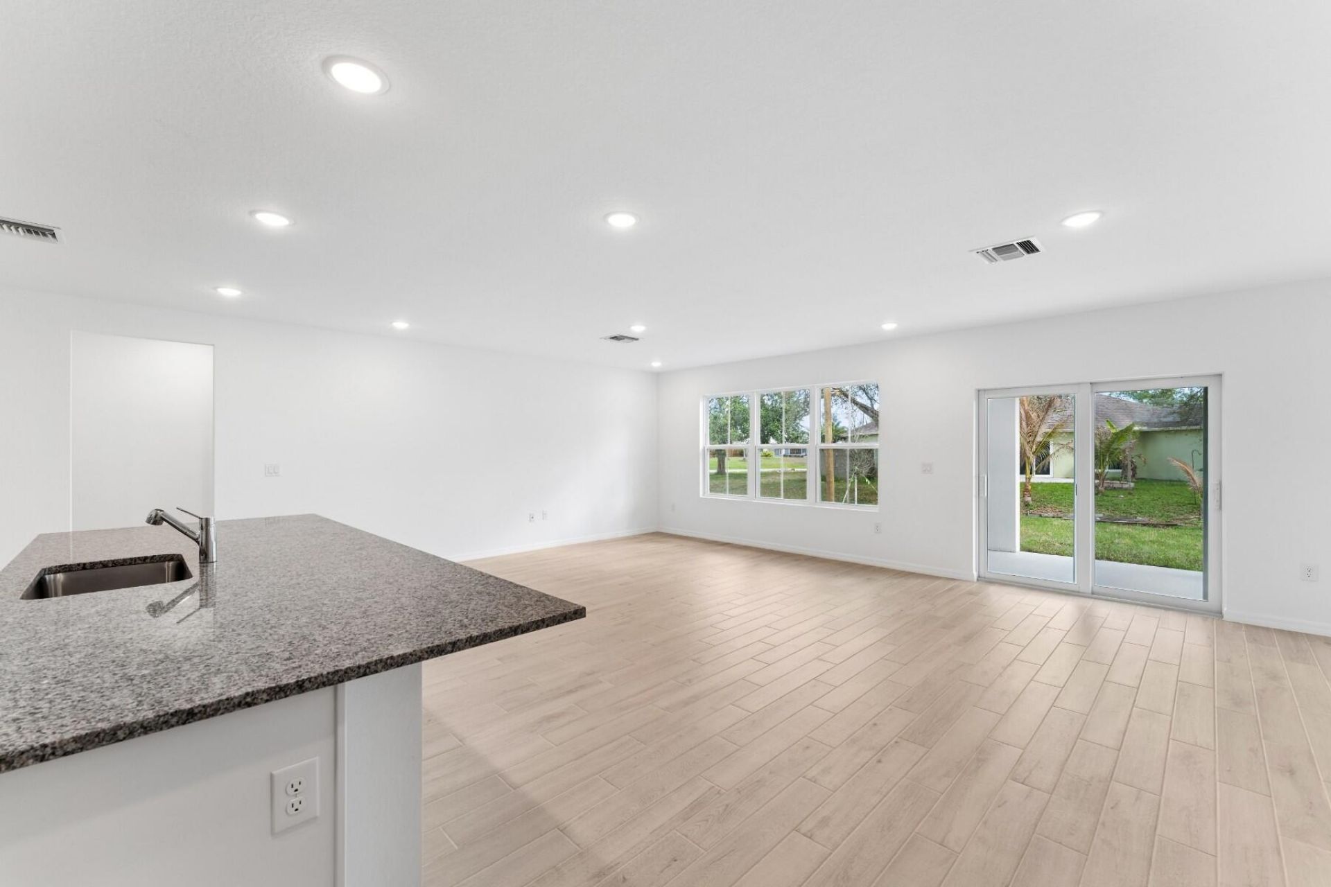 1609 NW Morelia Lane, Unit 84, Port Saint Lucie, FL 34953 Photo