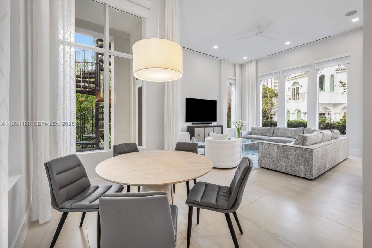 3912 Island Estates Dr, Aventura, FL 33160 Photo