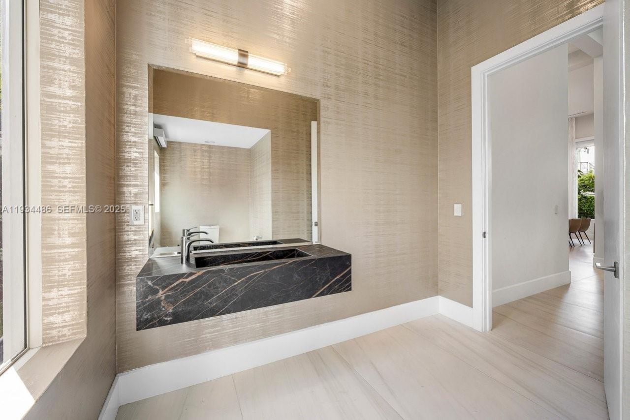 3912 Island Estates Dr, Aventura, FL 33160 Photo