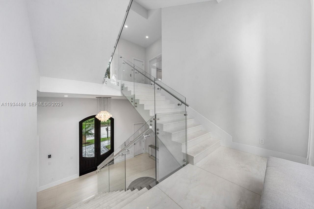 3912 Island Estates Dr, Aventura, FL 33160 Photo