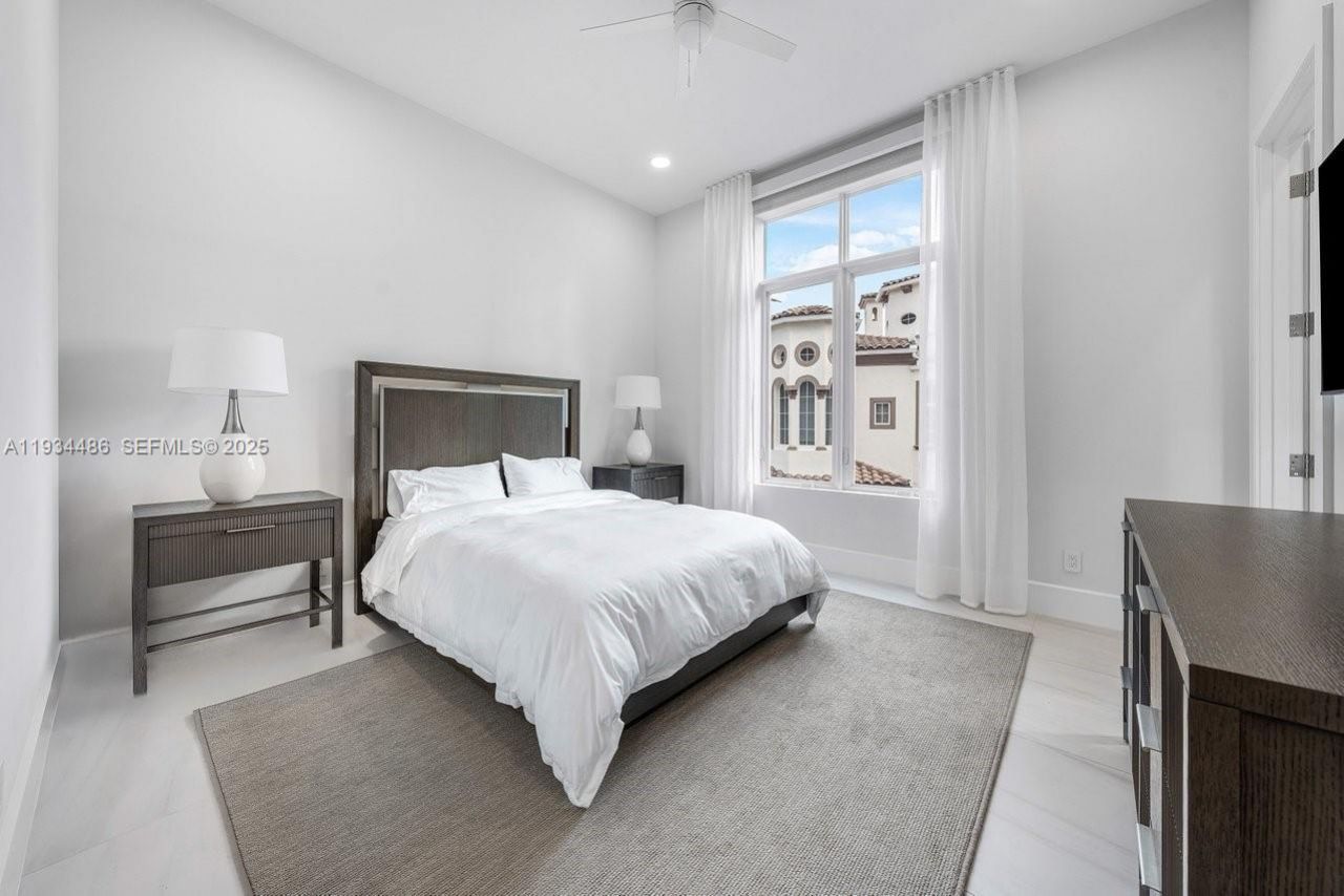 3912 Island Estates Dr, Aventura, FL 33160 Photo