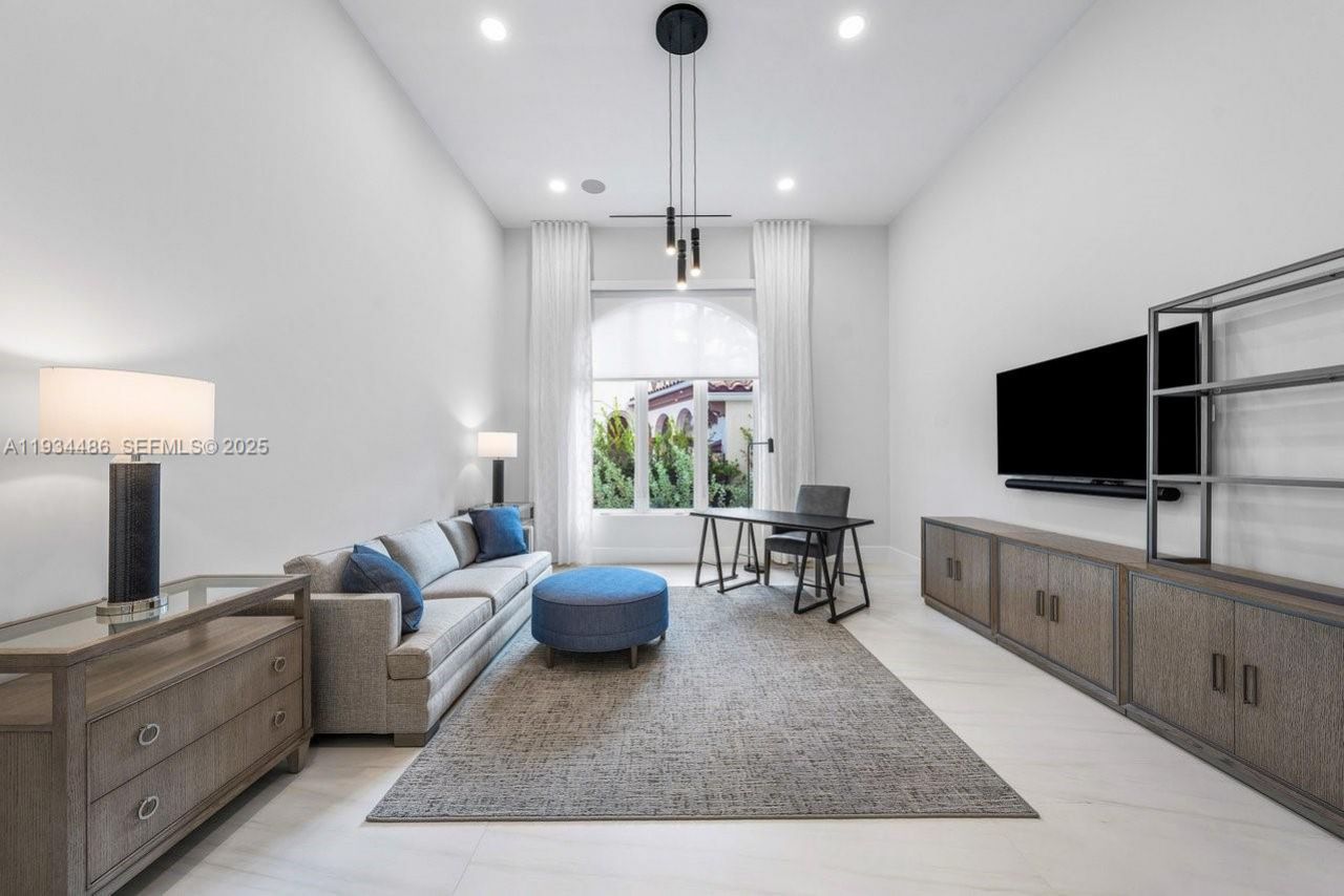 3912 Island Estates Dr, Aventura, FL 33160 Photo