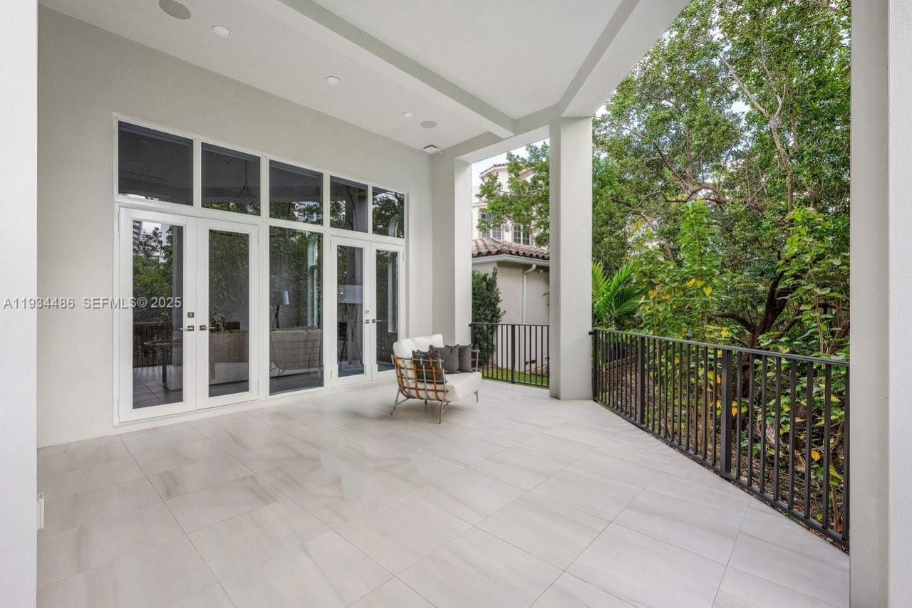 3912 Island Estates Dr, Aventura, FL 33160 Photo