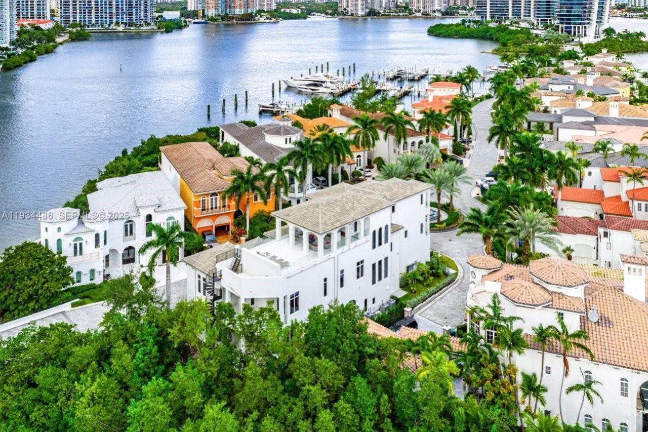 3912 Island Estates Dr, Aventura, FL 33160 Photo