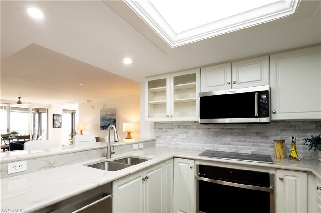 6825 Grenadier Blvd, Unit 1002, Naples, FL 34108 Photo