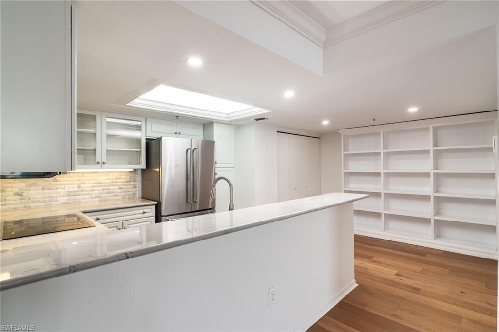 6825 Grenadier Blvd, Unit 1002, Naples, FL 34108 Photo