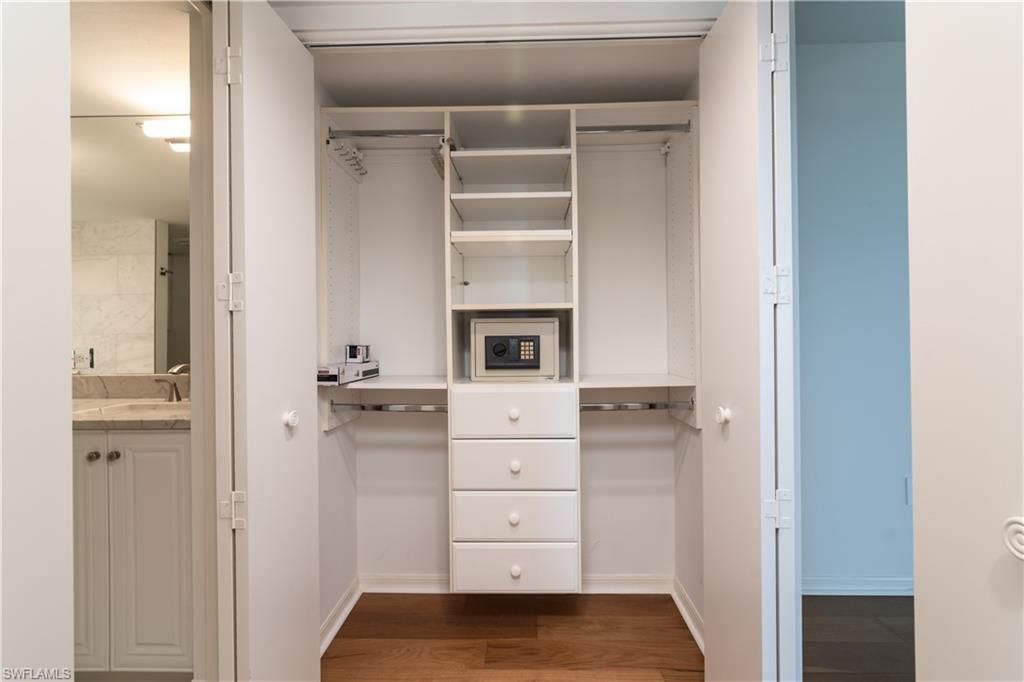 6825 Grenadier Blvd, Unit 1002, Naples, FL 34108 Photo