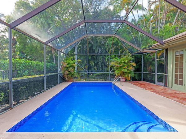 9055 Cypress Hollow Drive, Palm Beach Gardens, FL 33418