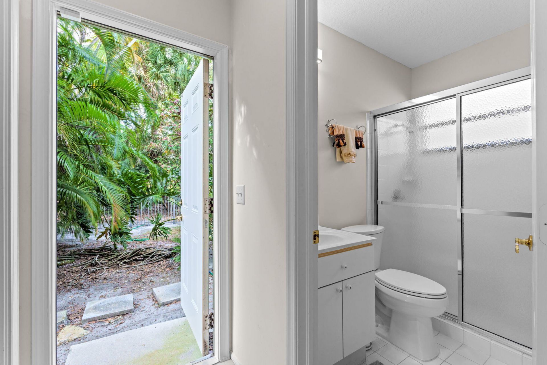 9055 Cypress Hollow Drive, Palm Beach Gardens, FL 33418 Photo