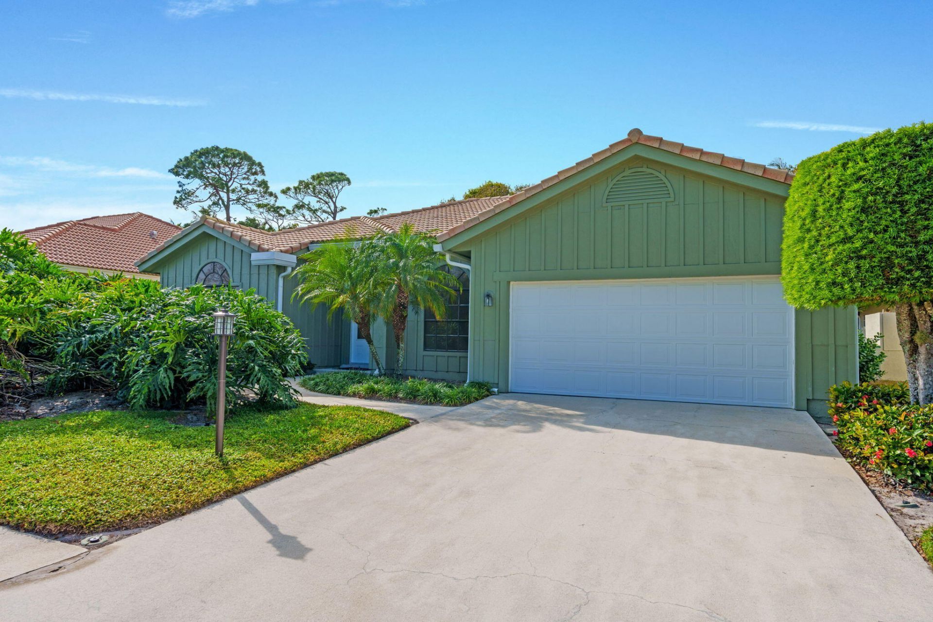 9055 Cypress Hollow Drive, Palm Beach Gardens, FL 33418 Photo