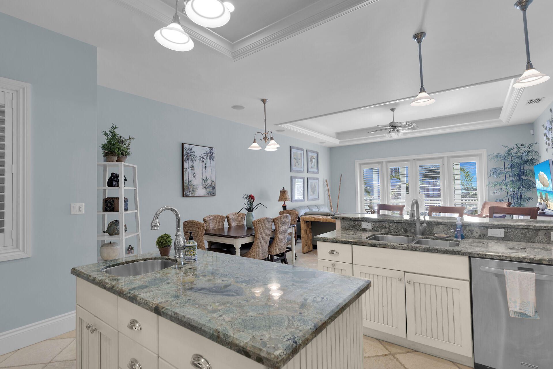 821 W Ocean Drive, Unit 3, Key Colony, FL 33051 Photo