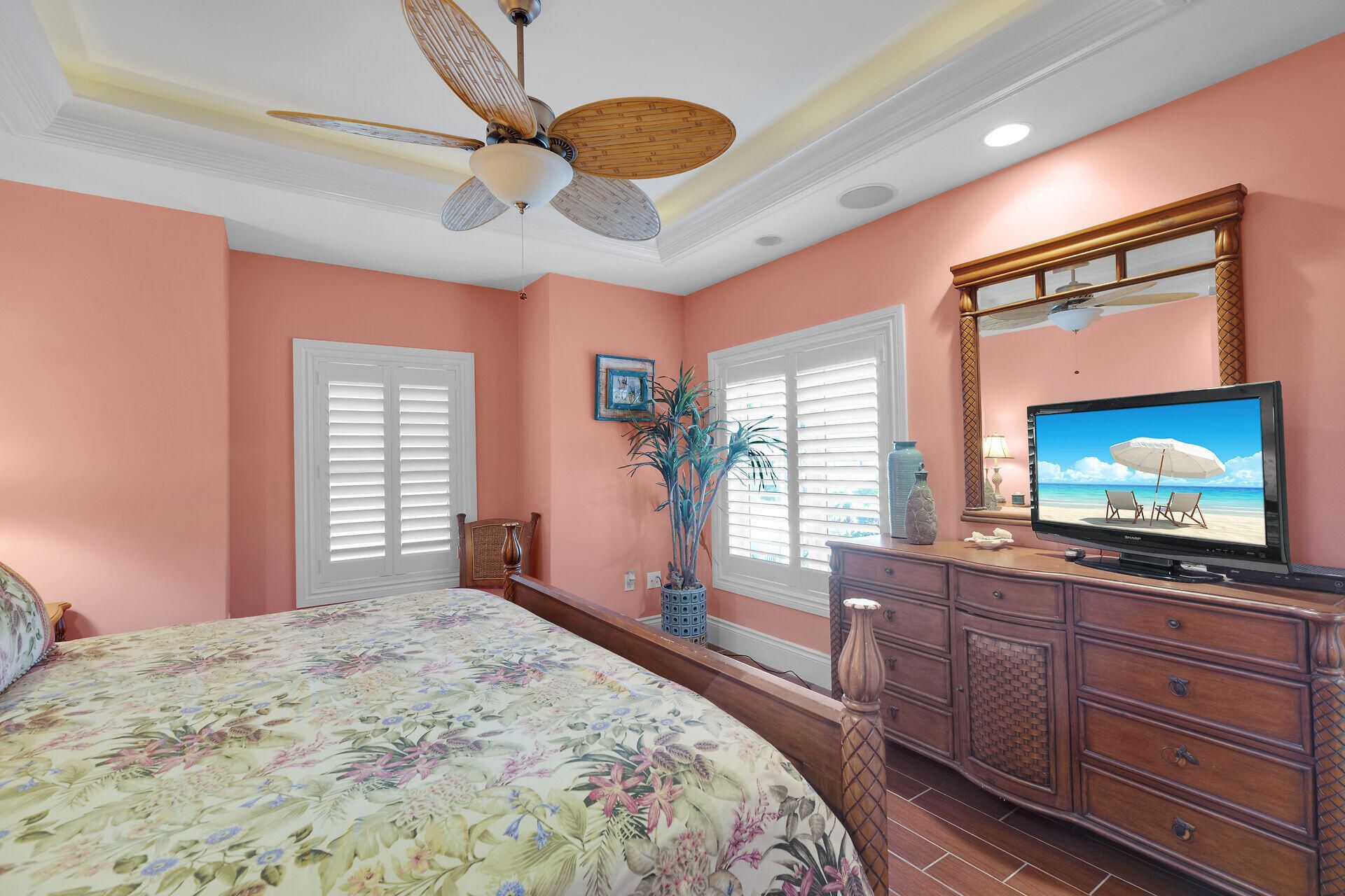 821 W Ocean Drive, Unit 3, Key Colony, FL 33051 Photo