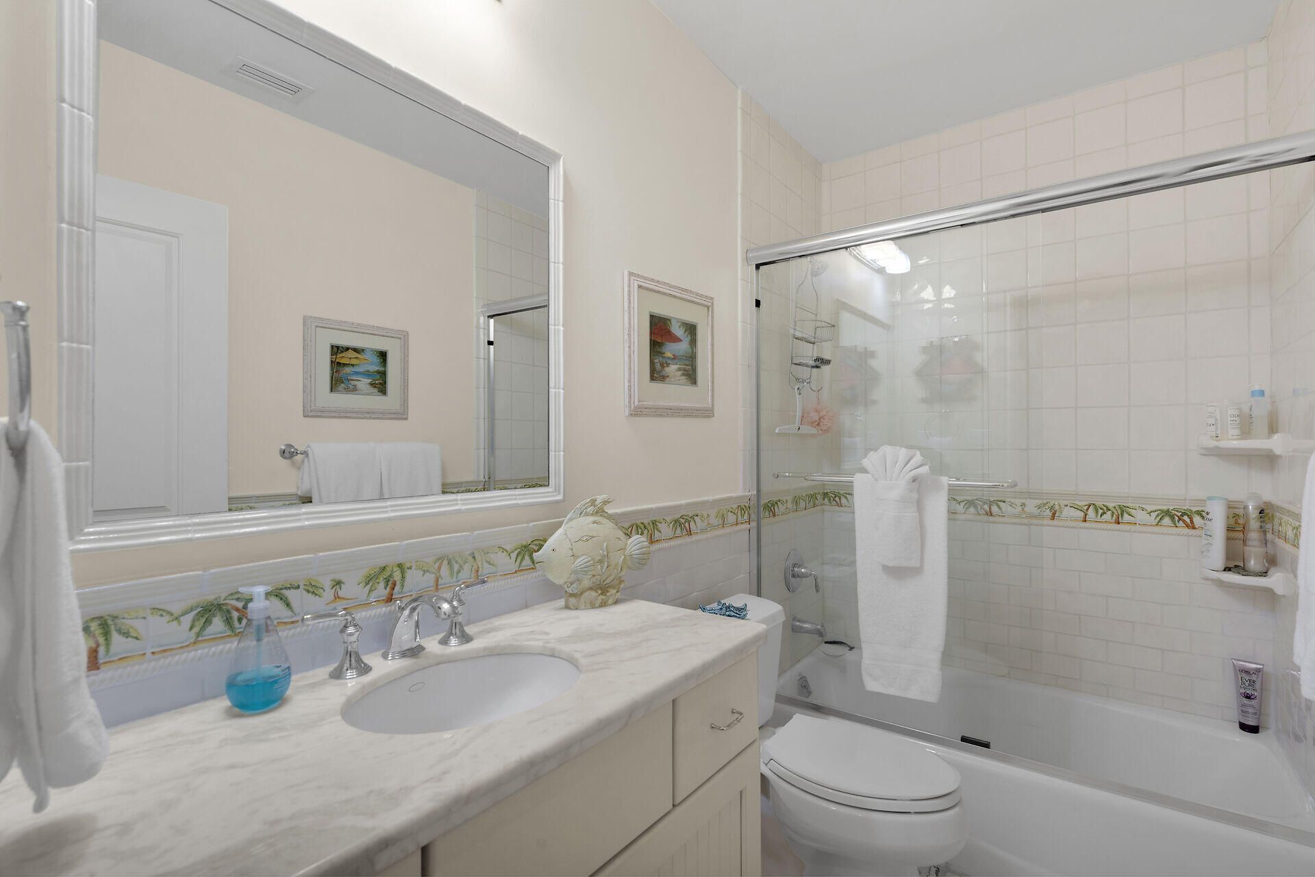 821 W Ocean Drive, Unit 3, Key Colony, FL 33051 Photo