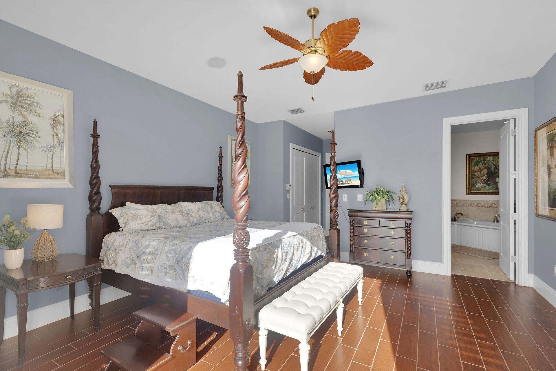 821 W Ocean Drive, Unit 3, Key Colony, FL 33051 Photo