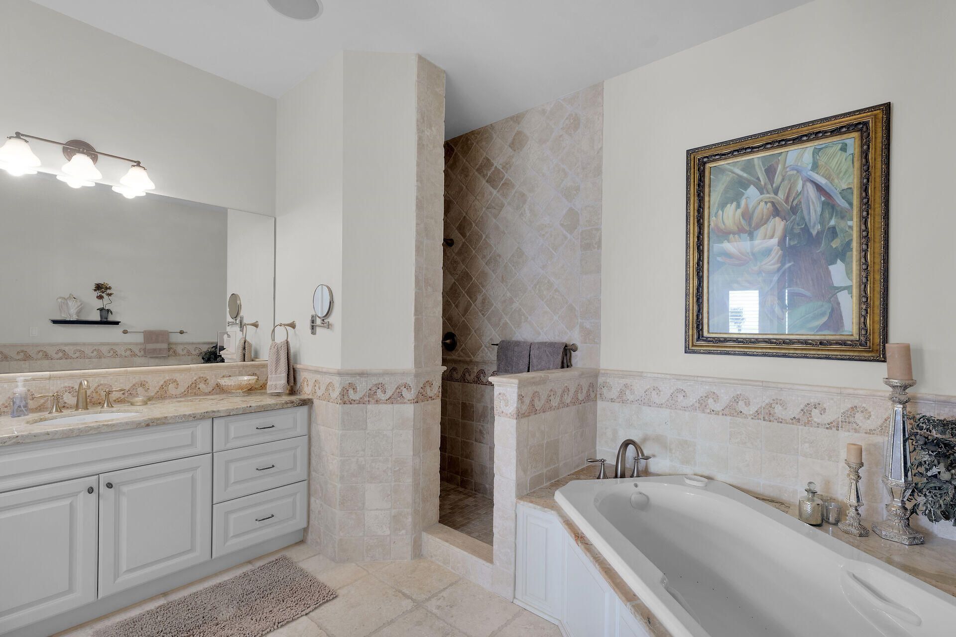 821 W Ocean Drive, Unit 3, Key Colony, FL 33051 Photo