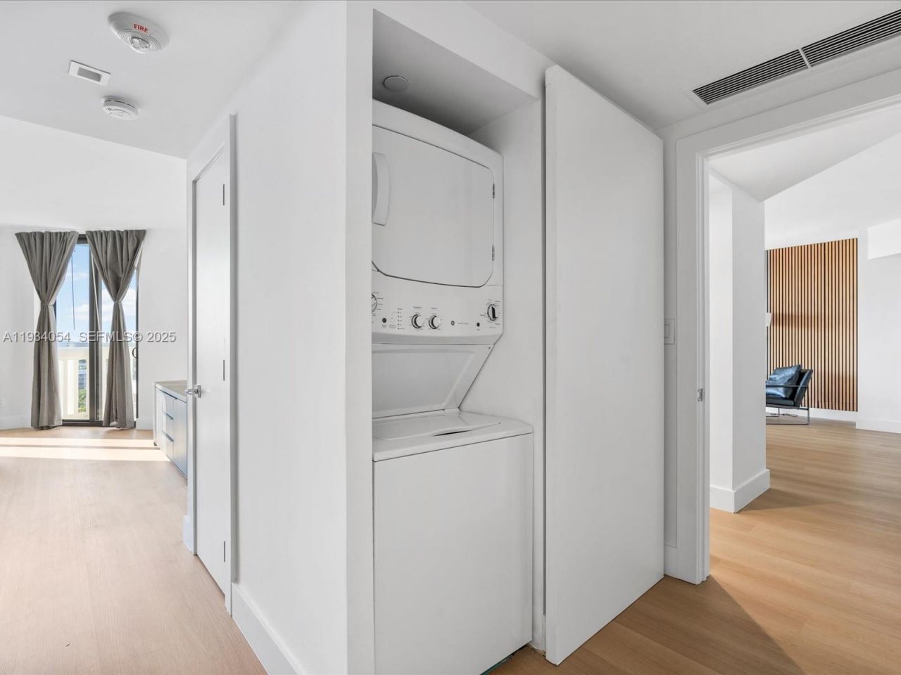 2000 Island Blvd, Unit 903, Aventura, FL 33160 Photo