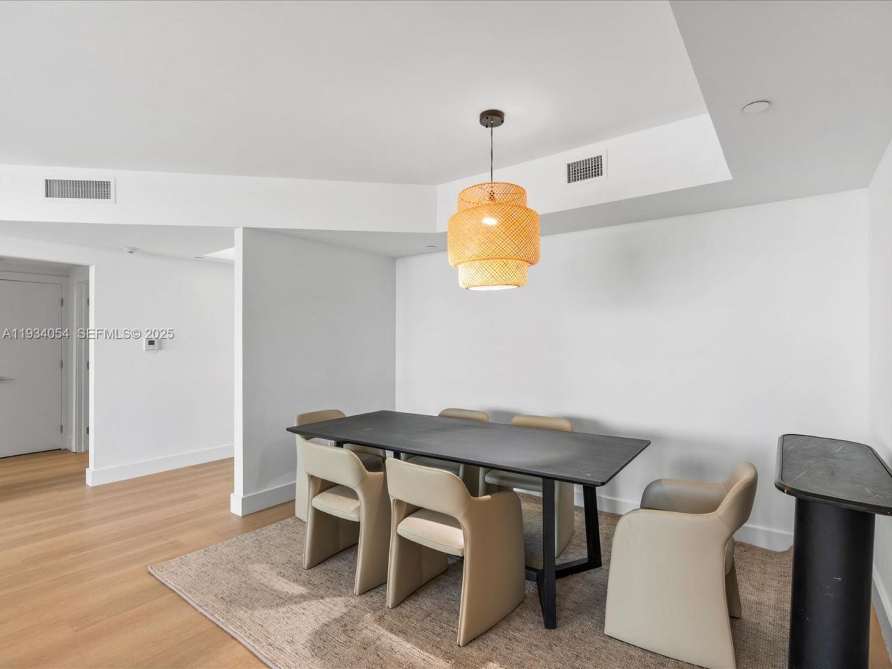 2000 Island Blvd, Unit 903, Aventura, FL 33160 Photo