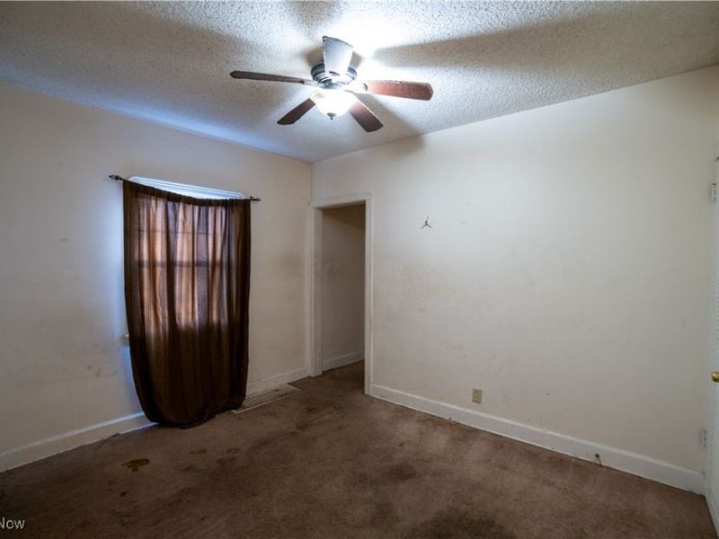 1040 Mercer Avenue, Akron, OH 44320 Photo 15