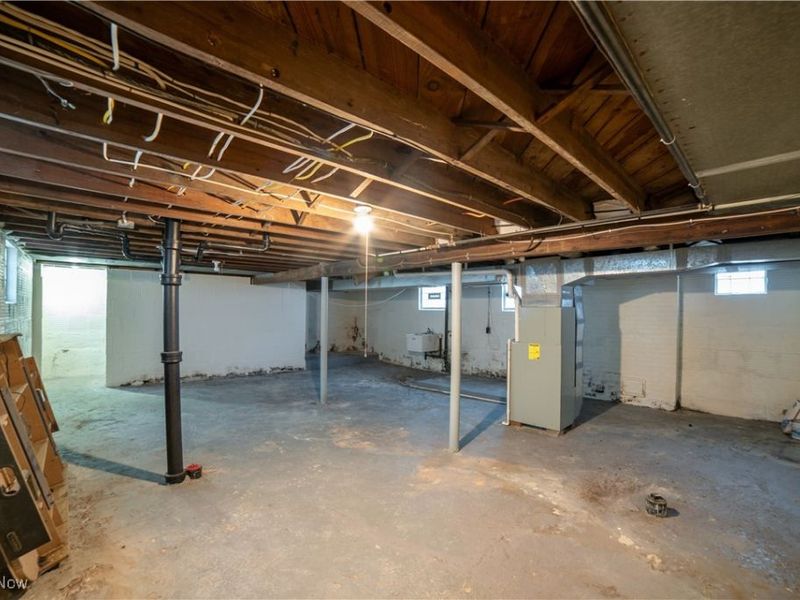 1040 Mercer Avenue, Akron, OH 44320 Photo 22