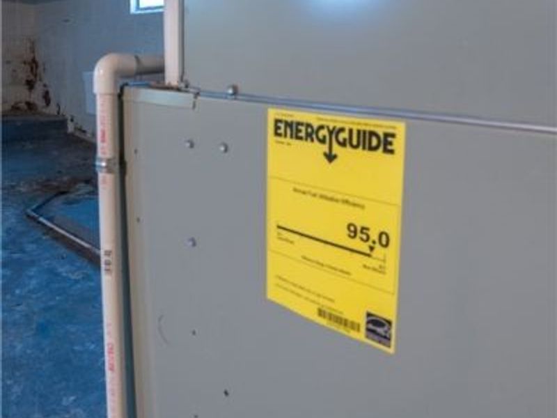 1040 Mercer Avenue, Akron, OH 44320 Photo 23