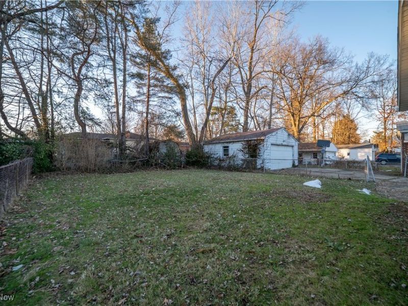 1040 Mercer Avenue, Akron, OH 44320 Photo 30