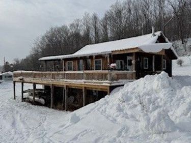 3010 Kelly Road, Hubbardsville, NY 13355