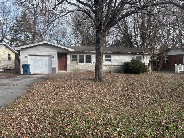 620 S Belcrest Avenue, Springfield, MO 65802