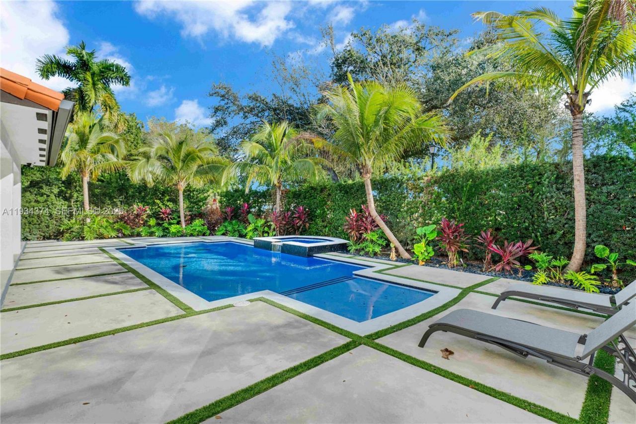 15721 NW 79th Ct, Miami Lakes, FL 33016 Photo