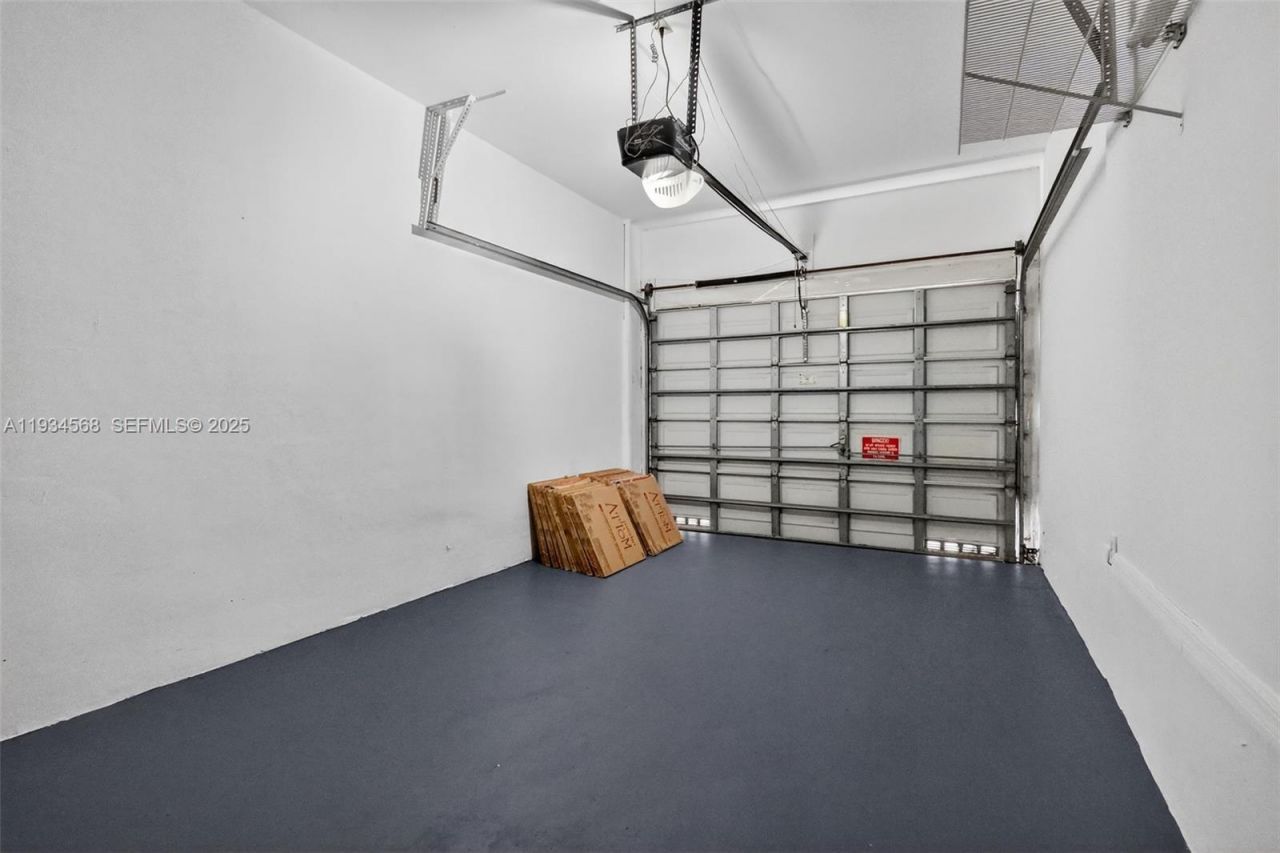 21399 Marina Cove Cir, Unit 14, Aventura, FL 33180 Photo