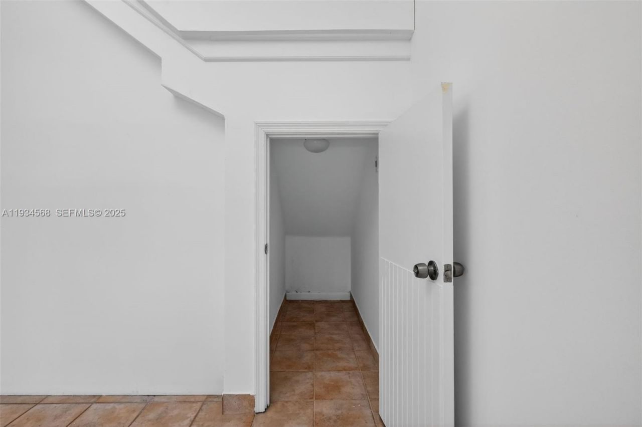 21399 Marina Cove Cir, Unit 14, Aventura, FL 33180 Photo