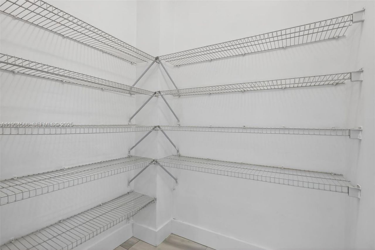 21399 Marina Cove Cir, Unit 14, Aventura, FL 33180 Photo