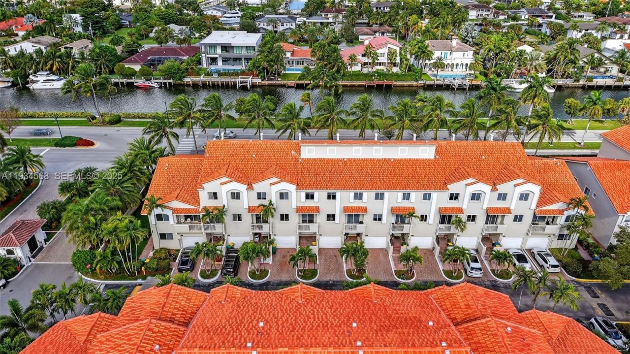 21399 Marina Cove Cir, Unit 14, Aventura, FL 33180 Photo