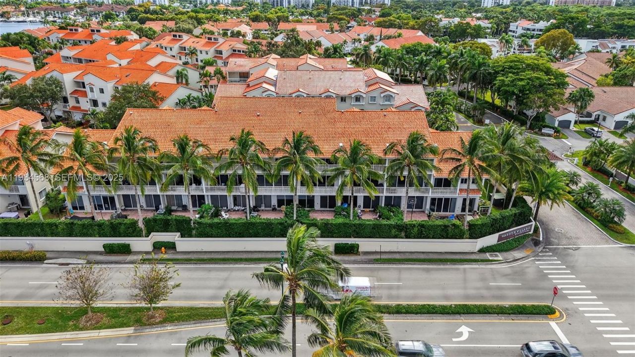 21399 Marina Cove Cir, Unit 14, Aventura, FL 33180 Photo