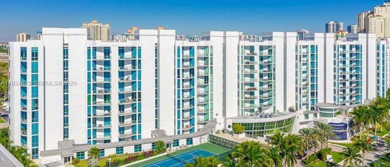 3029 NE 188th St , Unit 905, Aventura, FL 33180 Photo