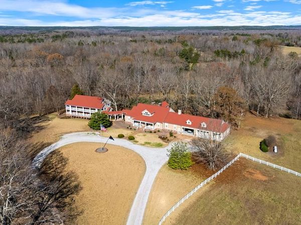 532 Quailwood Road, Holly Springs, MS 38635