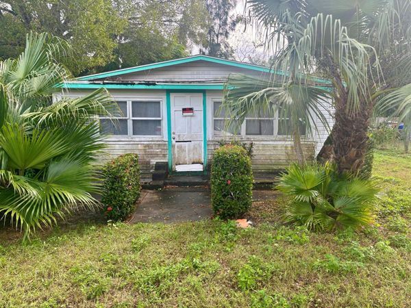 1755 39th Street, Vero Beach, FL 32960