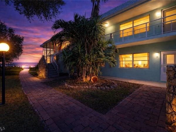 3225 E Riverside DR, Unit 63-F, FORT MYERS, FL 33905
