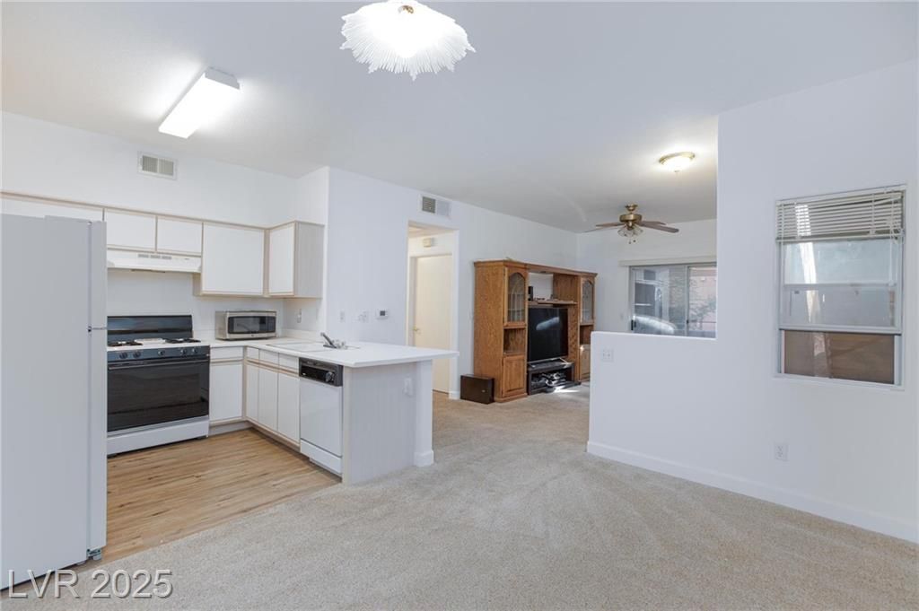 5751 E Hacienda Avenue, Unit 115, Las Vegas, NV 89122 Main Photo