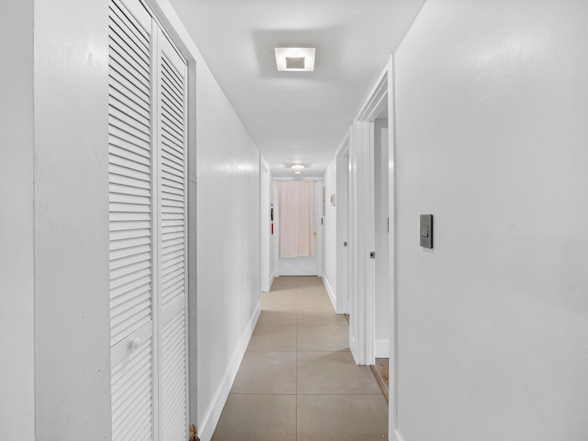 Please Call For Address, Miami, FL 33179 Photo