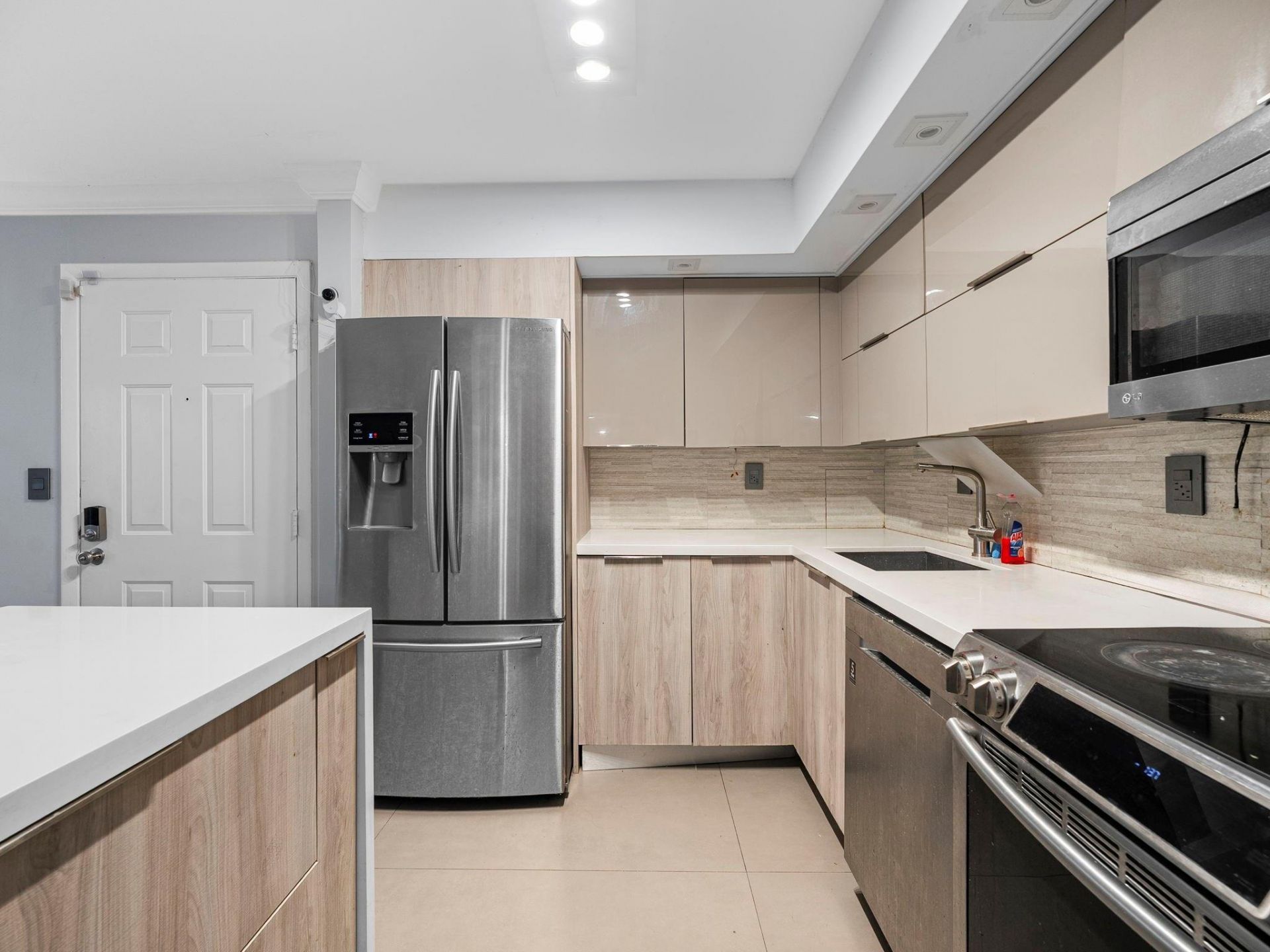 Please Call For Address, Miami, FL 33179 Photo