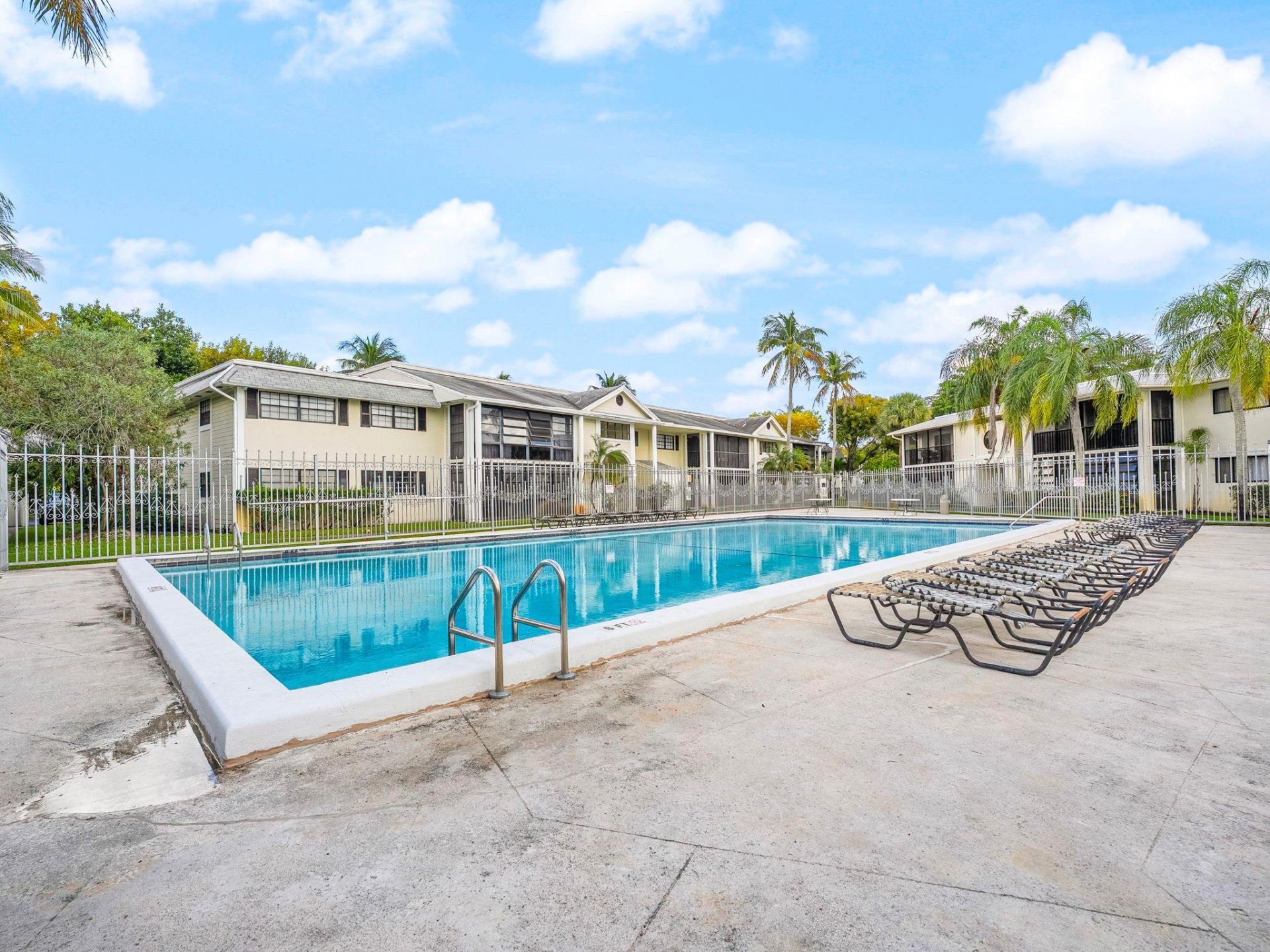 Please Call For Address, Miami, FL 33179 Photo