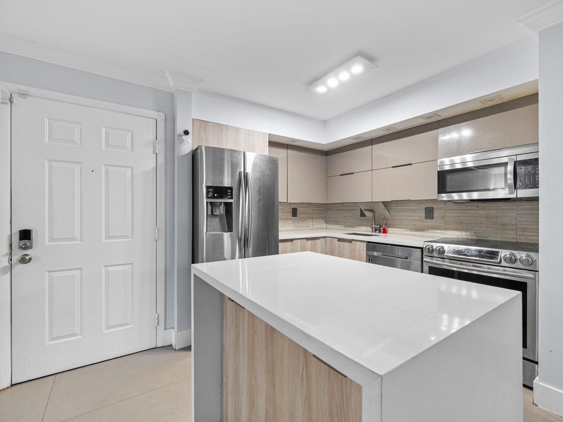 Please Call For Address, Miami, FL 33179 Photo