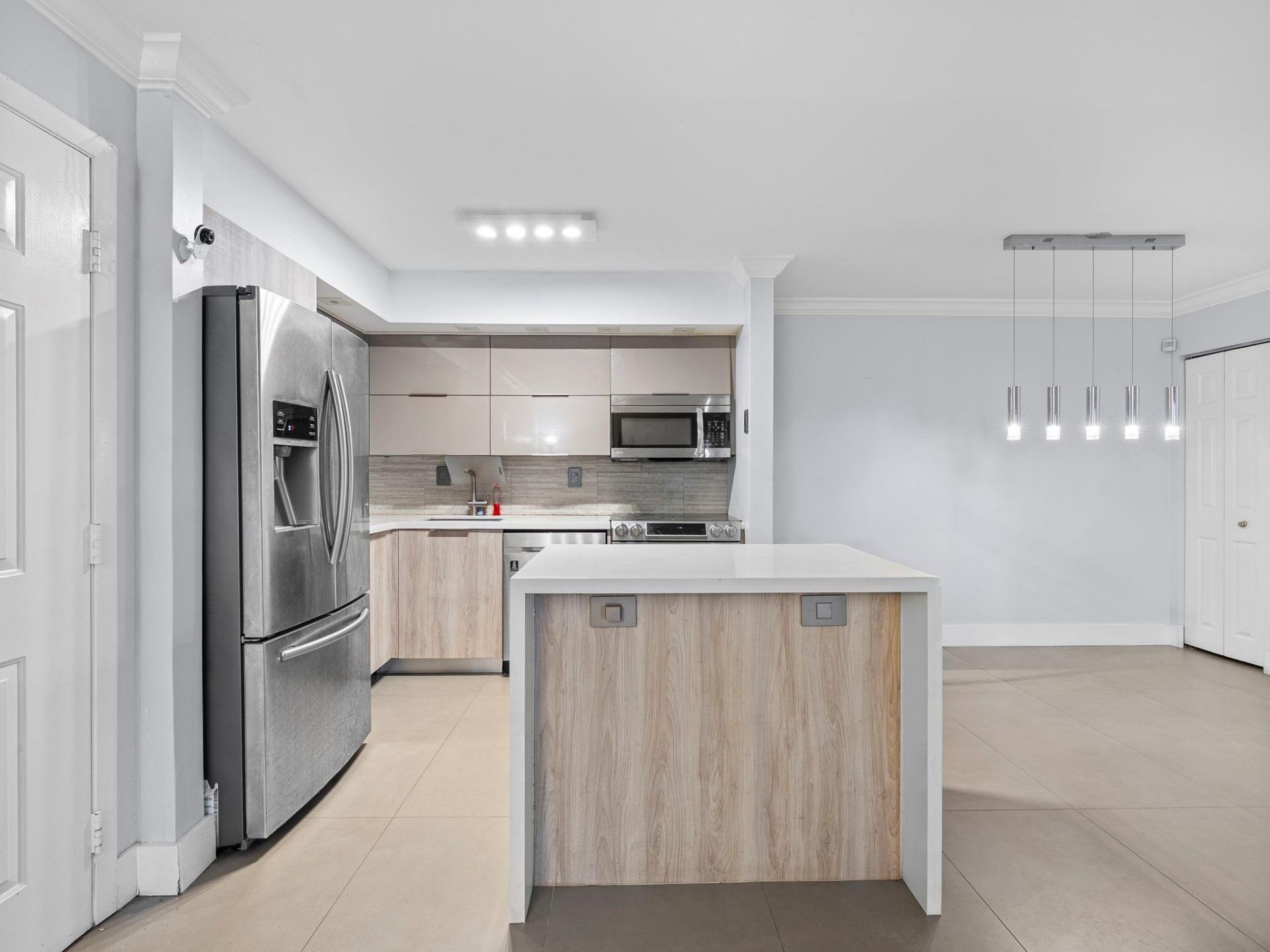 Please Call For Address, Miami, FL 33179 Photo