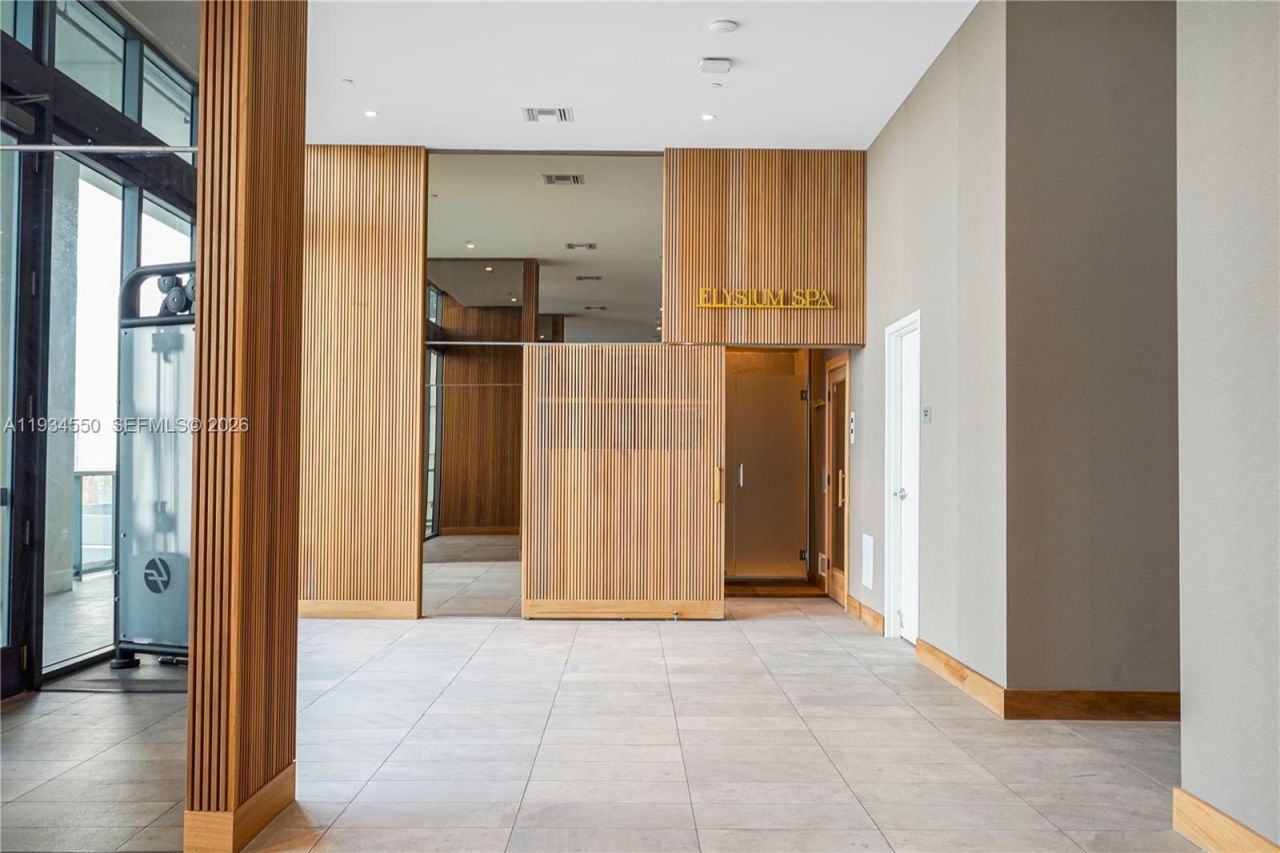 229 SW 9th St, Unit 504, Miami, FL 33130 Photo