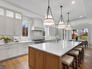 629 N LINCOLN STREET N, ARLINGTON, VA 22201