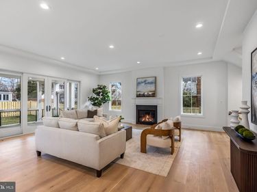 629 N LINCOLN STREET N, ARLINGTON, VA 22201