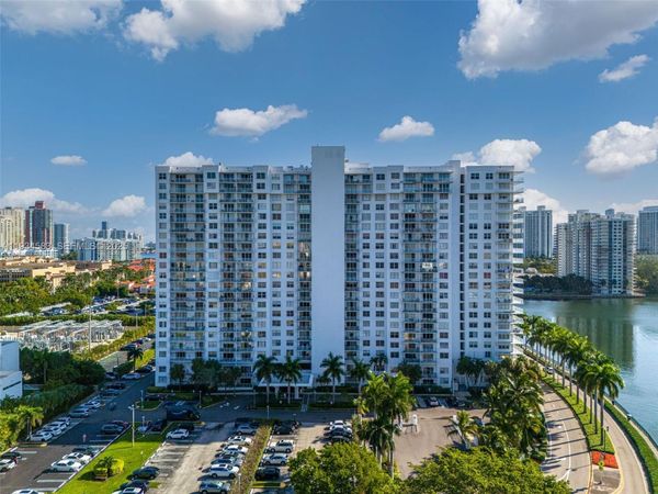 2801 NE 183rd St, Unit 510W, Aventura, FL 33160