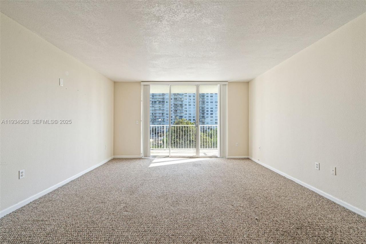 2801 NE 183rd St, Unit 510W, Aventura, FL 33160 Photo