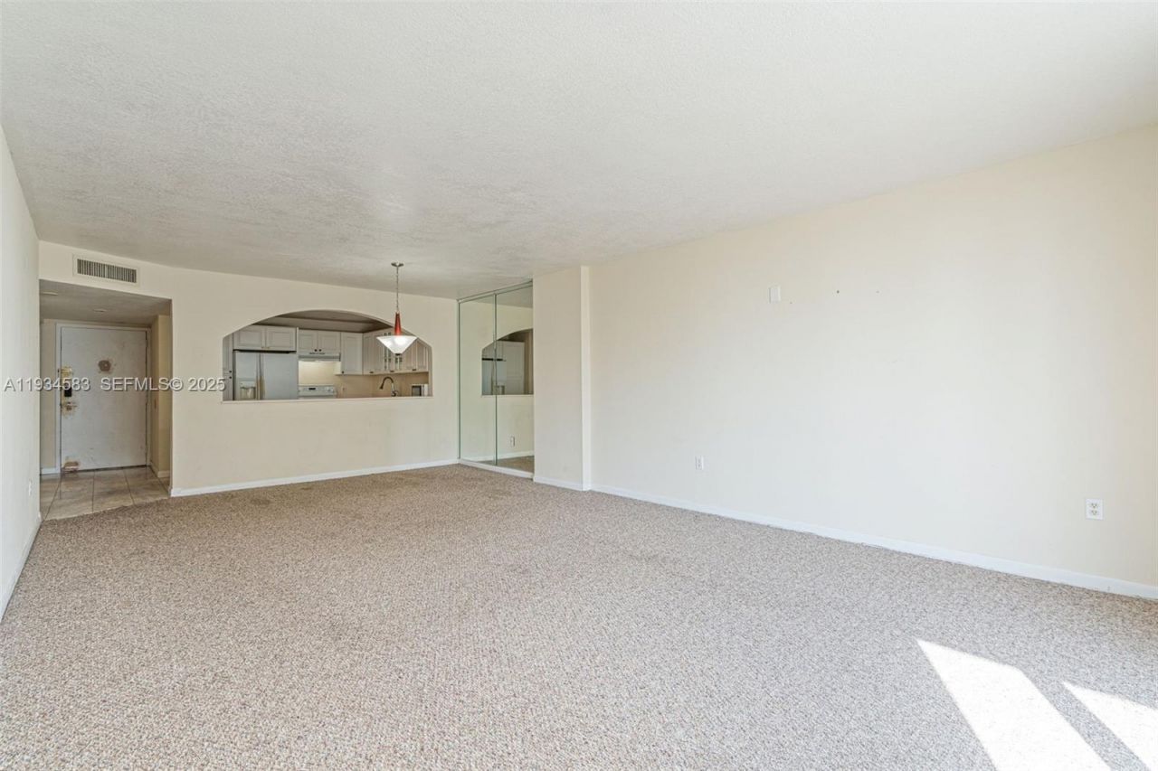 2801 NE 183rd St, Unit 510W, Aventura, FL 33160 Photo