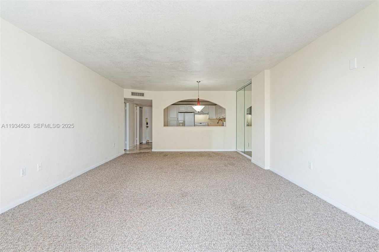 2801 NE 183rd St, Unit 510W, Aventura, FL 33160 Photo